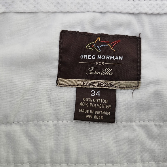 Men's Gray Cargo Shorts - Picture 2 of 3